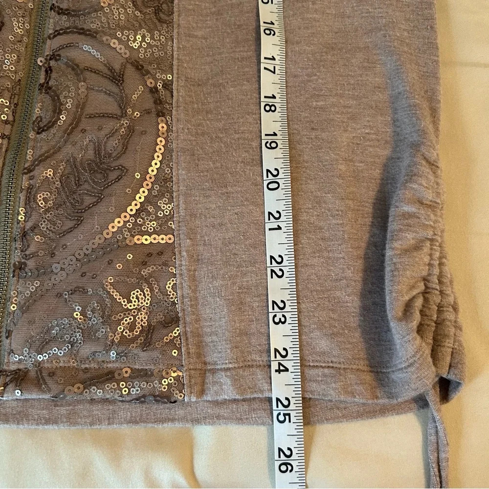 Chico’s Zenergy Women’s 2 Lg Beige Sequined Zip Up Jacket Side Ruched Athletic - Picture 12 of 12